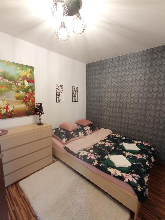 Mk Apartament III Rzeszów Εξωτερικό φωτογραφία