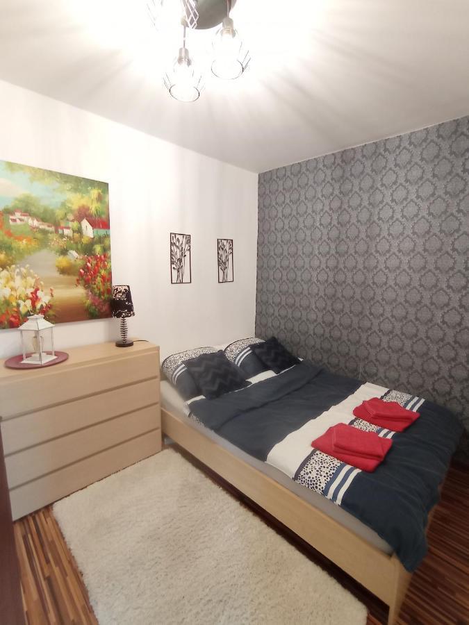 Mk Apartament III Rzeszów Εξωτερικό φωτογραφία